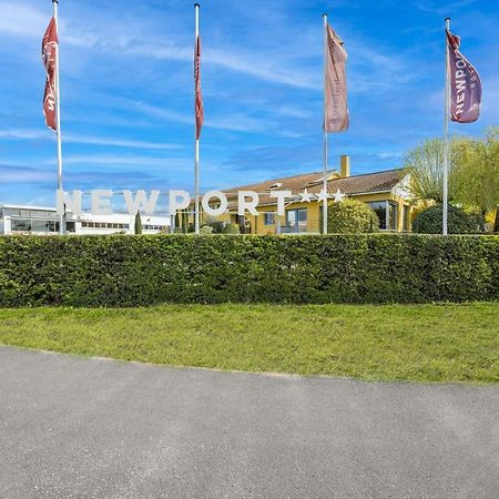 Hotel Newport ヴィルフランシュ・シュル・ソーヌ エクステリア 写真