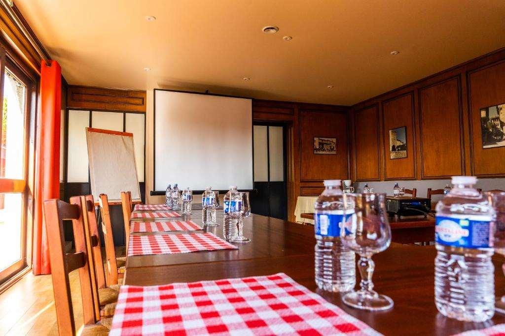 Hotel Newport ヴィルフランシュ・シュル・ソーヌ 設備 写真